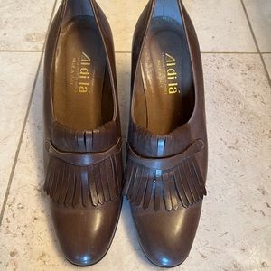 Al di la Vintage pumps with fringe in excellent condition, imported from Italy